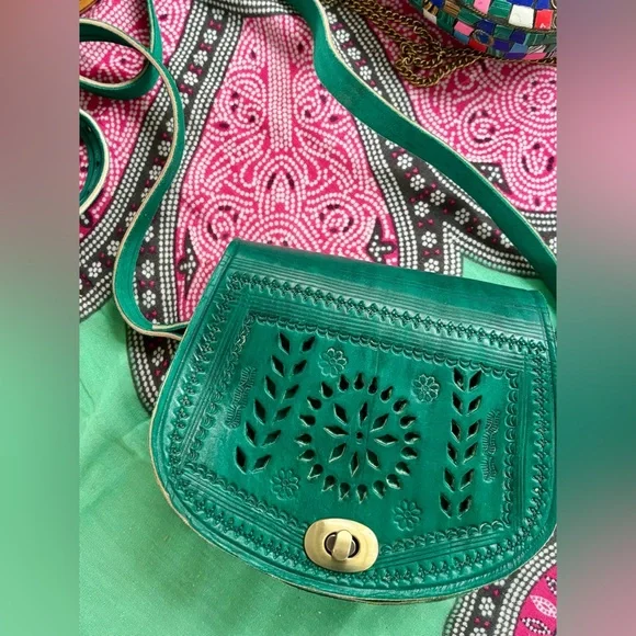 Moroccan Leather Handbag - Picture 2 of 7